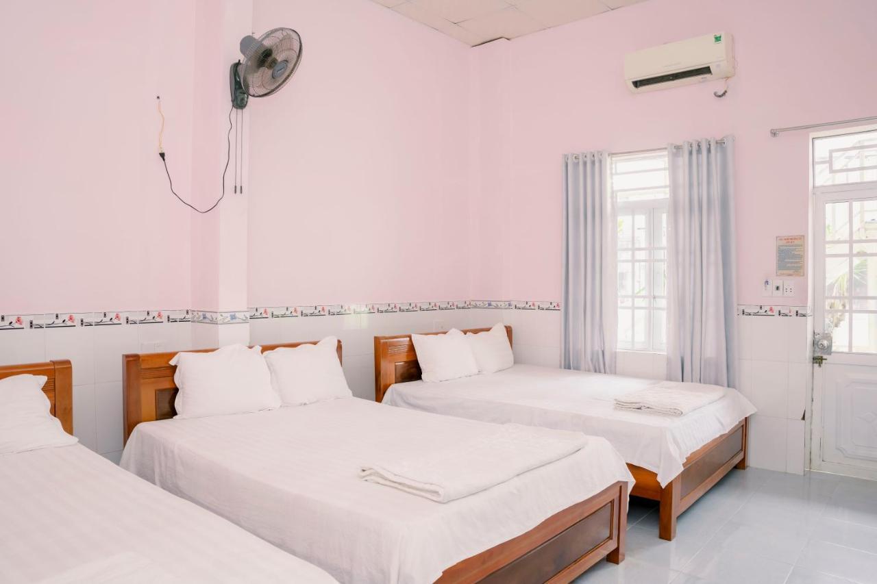 Phuong Tu Hostel Xuyên Mộc Eksteriør bilde