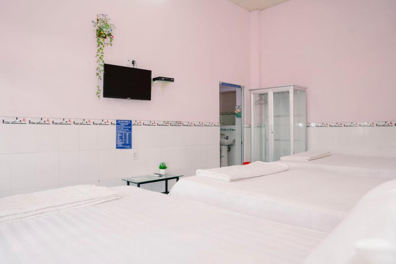 Phuong Tu Hostel Xuyên Mộc Eksteriør bilde