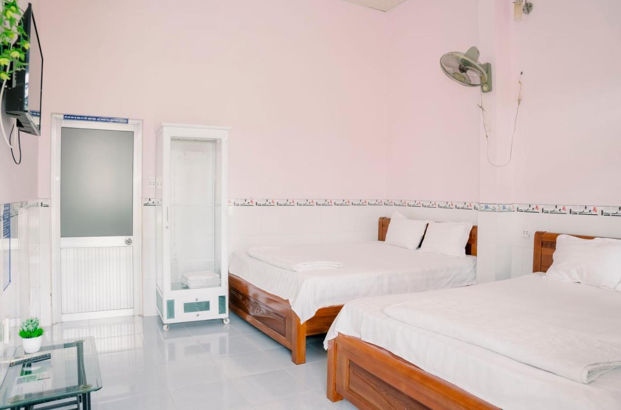 Phuong Tu Hostel Xuyên Mộc Eksteriør bilde