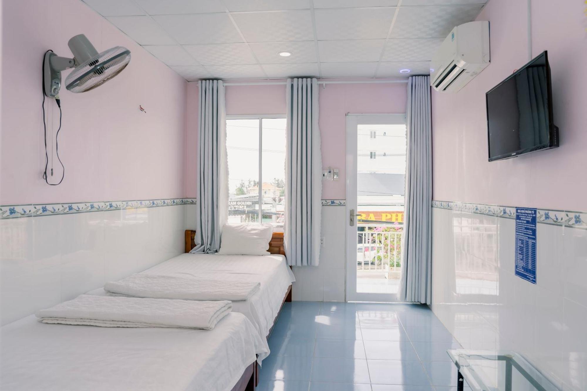 Phuong Tu Hostel Xuyên Mộc Eksteriør bilde