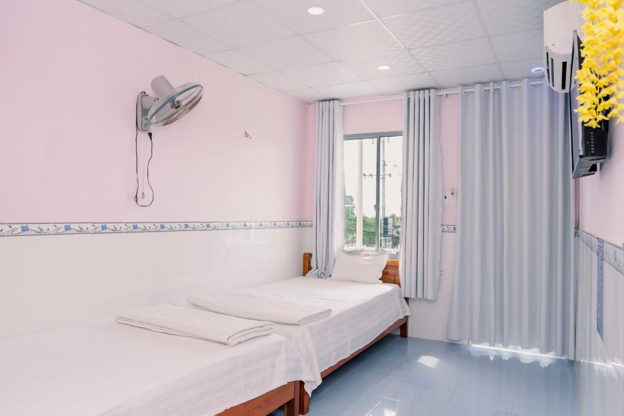 Phuong Tu Hostel Xuyên Mộc Eksteriør bilde