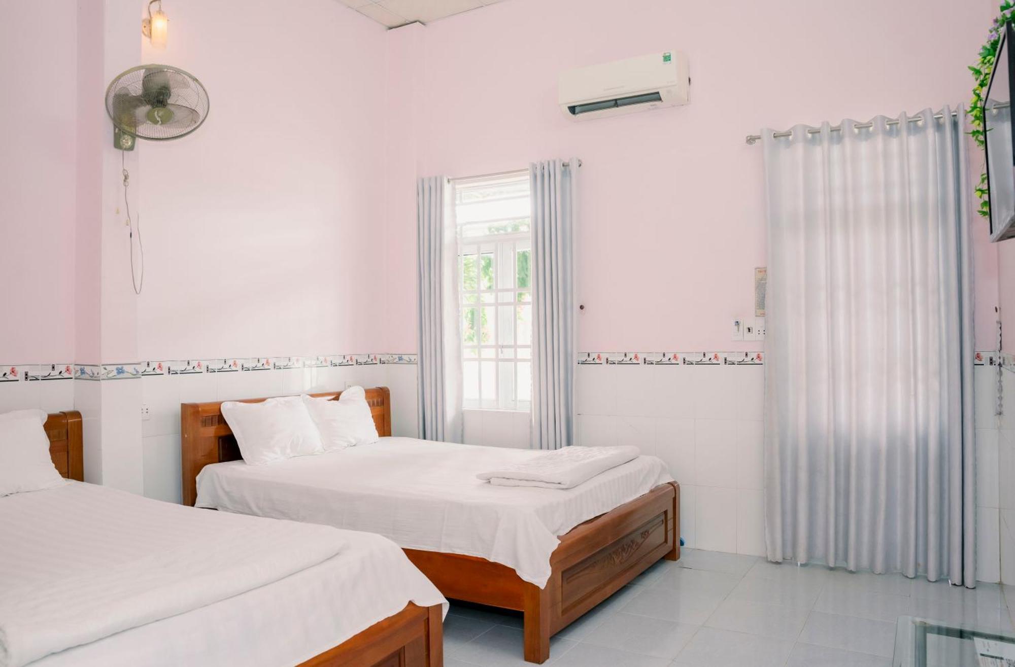 Phuong Tu Hostel Xuyên Mộc Eksteriør bilde