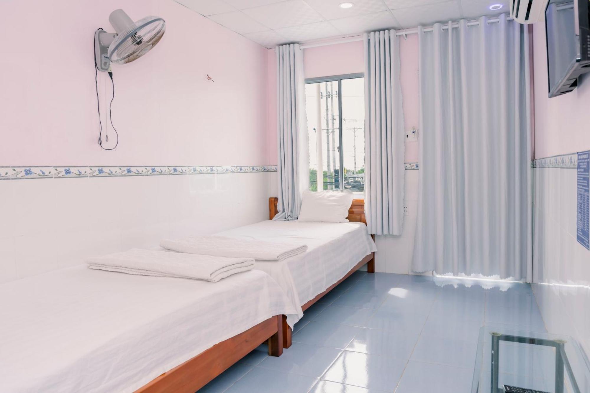 Phuong Tu Hostel Xuyên Mộc Eksteriør bilde