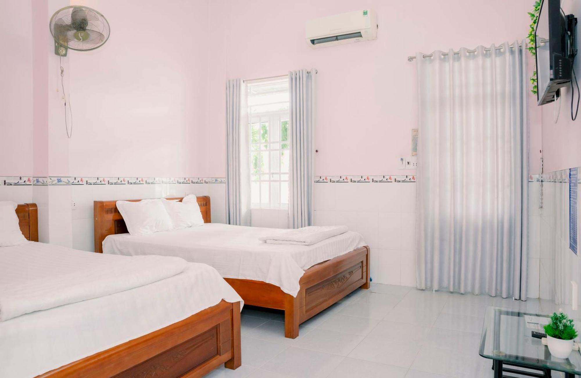 Phuong Tu Hostel Xuyên Mộc Eksteriør bilde