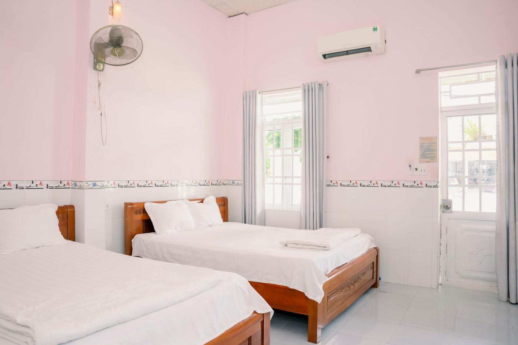 Phuong Tu Hostel Xuyên Mộc Eksteriør bilde