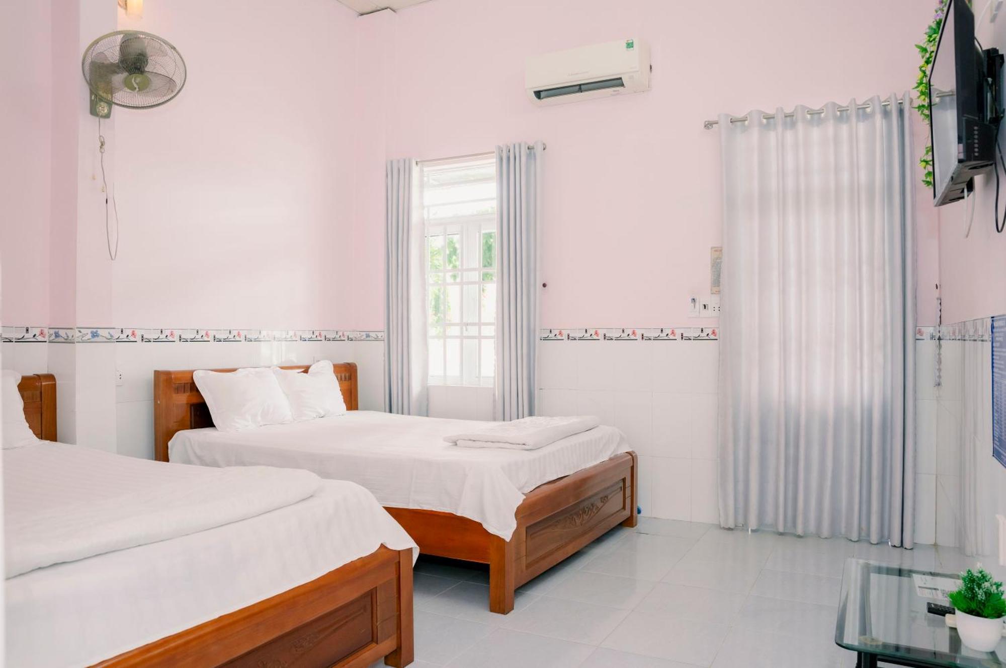 Phuong Tu Hostel Xuyên Mộc Eksteriør bilde